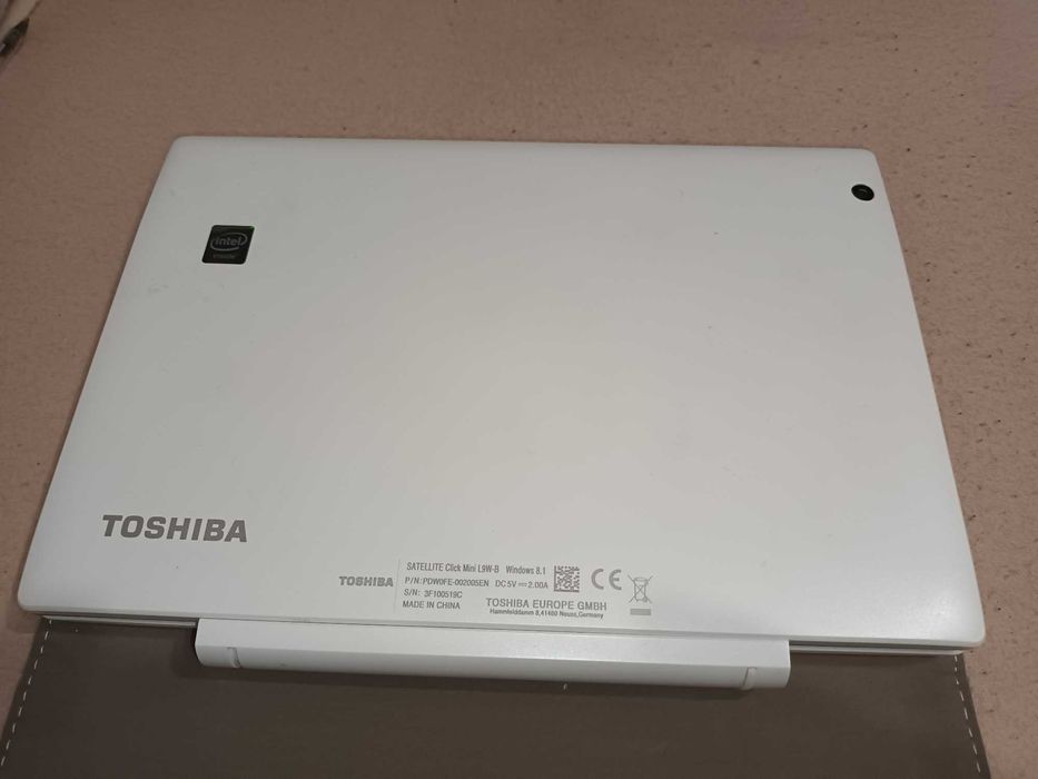 Toshiba satellite click mini за части