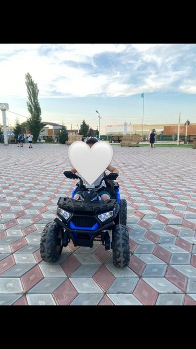 Детский электромобиль