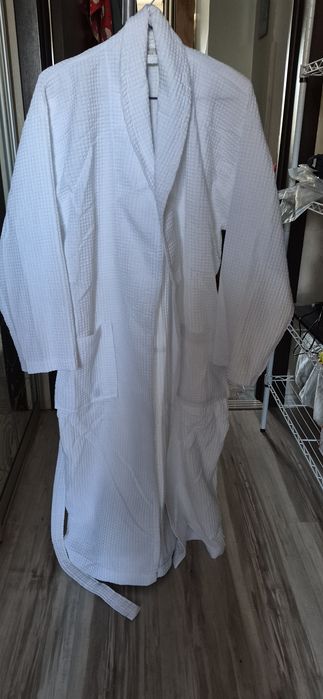 Белые вафельные халаты «мама + дочка»