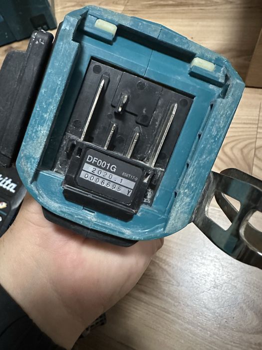 Makita DF001G 40V винтоверт