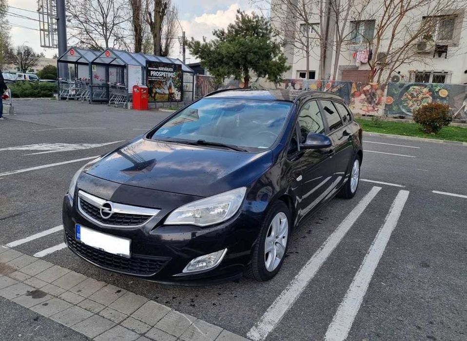 OPEL Astra 2011 — imagine 1