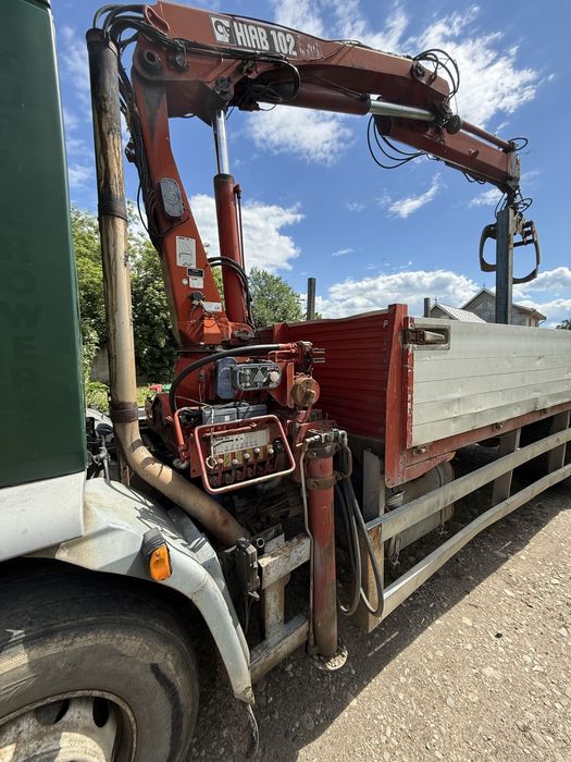 Vand Daf LF220 cu macara Hiab 102