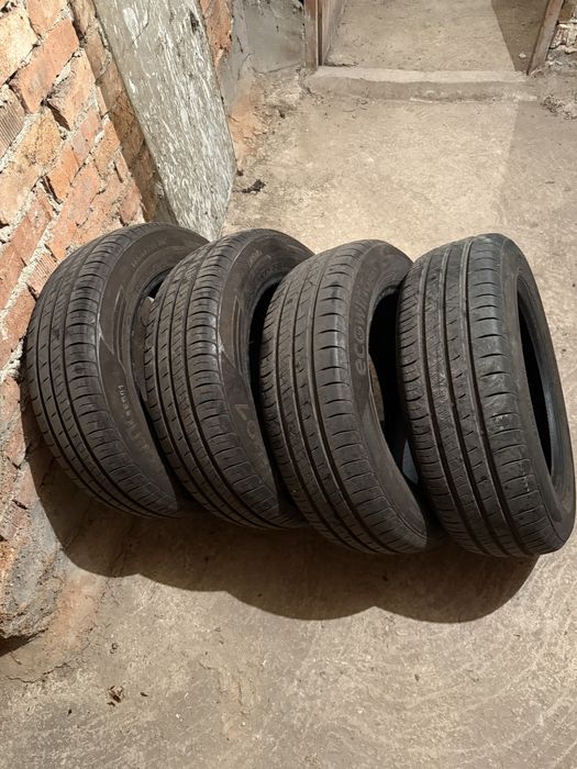 Гуми KUMHO 185/65/15 летни