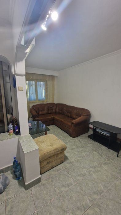 De Vânzare Apartament 55 MP, Parter