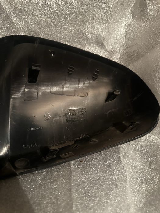 Капак дясно огледало алфа ромео 159