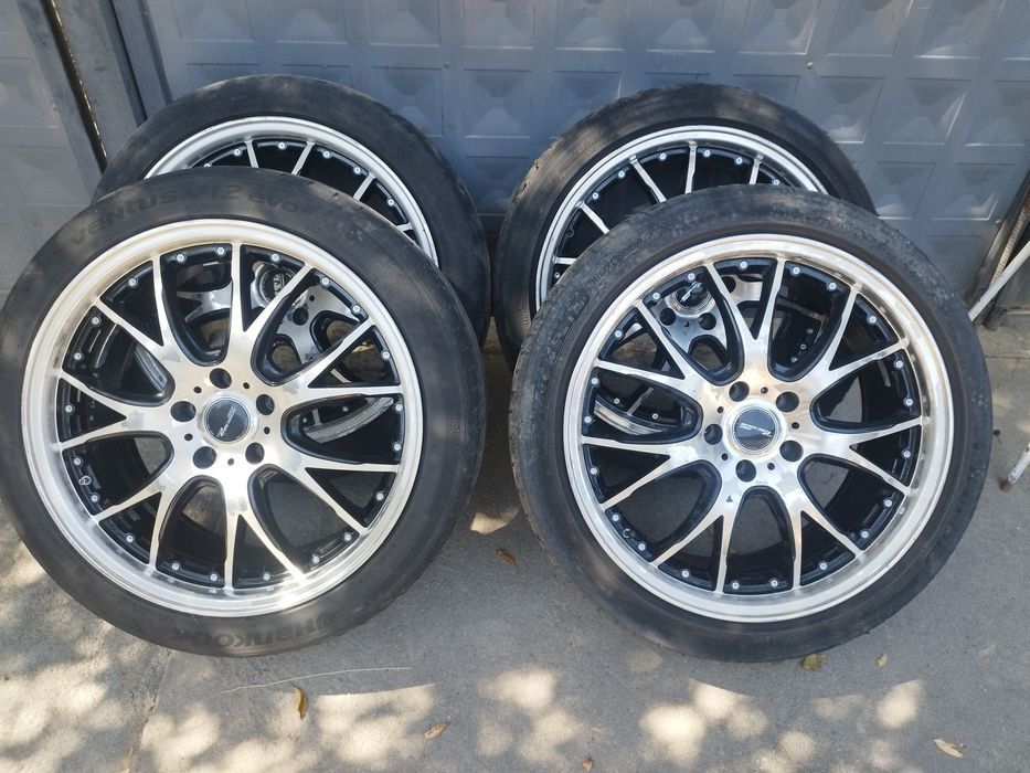 225/45/19. диск.