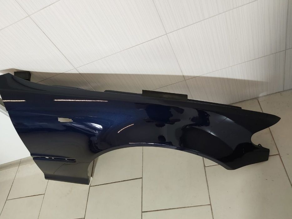 Aripa Fata Dreapta BMW E46 2001-2005 l (317 (Albastru))