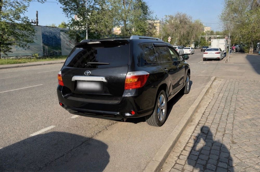 Toyota Highlander(американец)