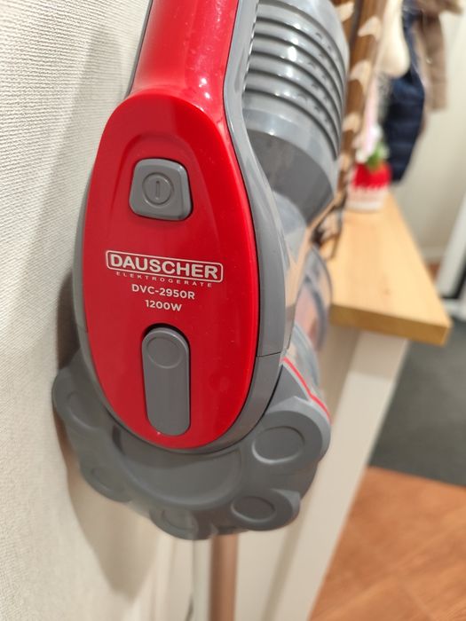 Продам ручной пылесос