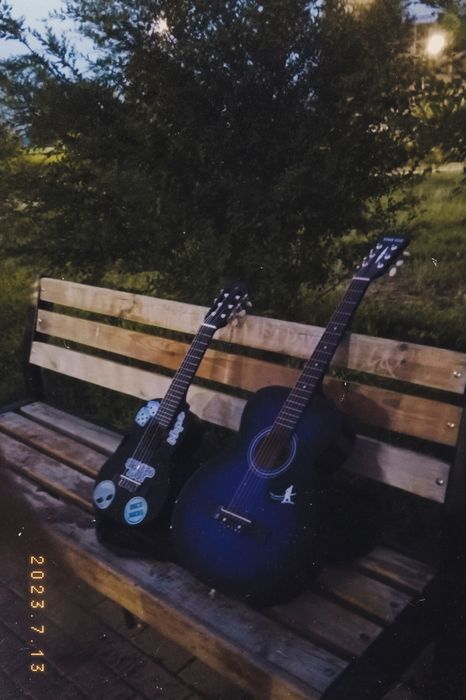 Yamaha GL1 гиталеле