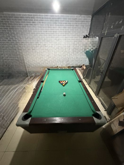 Бильярд поол.