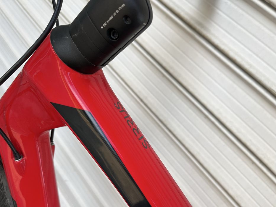 Карбонов Велосипед Specialized Sirrus - L размер - Висок клас