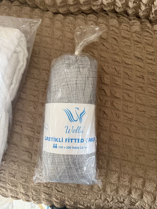 Простыня на резинке 160/200