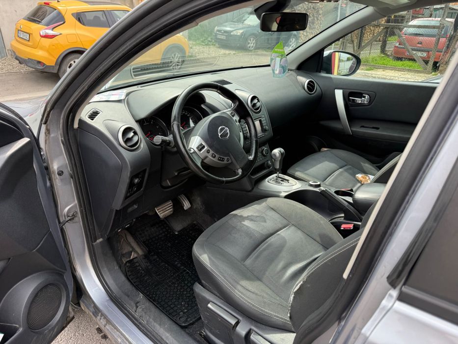 Vând Nissan qashqai 4x4 cuplabil