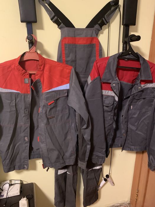 Спец одежда, размер 48-50, хорошее состояние.