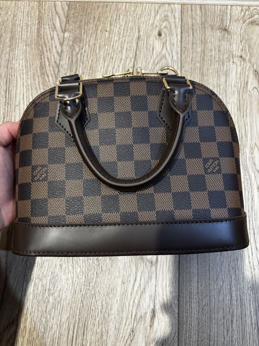 Louis Vuitton alma bb