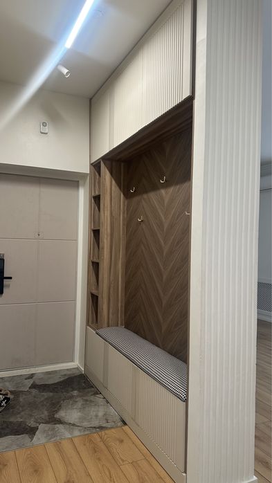 Продам стенку с пуфом