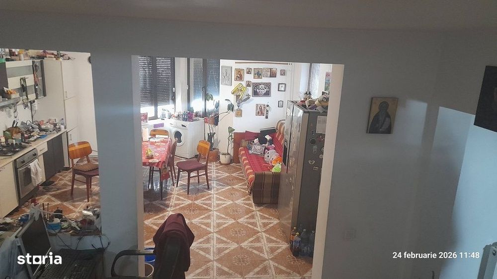 Vila 4 camere,3 bai, 2 balcoane, 1000 mp teren in Chiajna