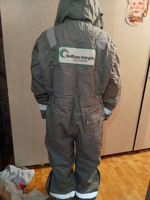 Продаю спецодежду