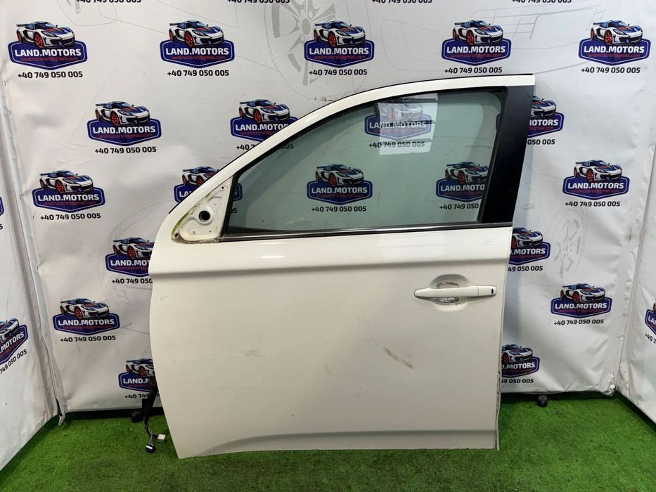 USA PORTIERA FATA STÂNGA MITSUBISHI OUTLANDER 3 2.0 BENZINA + ELECTRIC 2016 COD OEM 5700B859 2016-2021