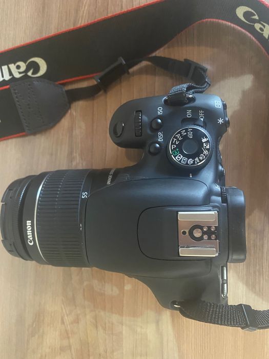 Цифровой фотоаппарат Canon EOS 600D