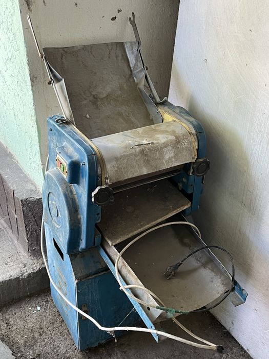 Аппарат для раскатки теста