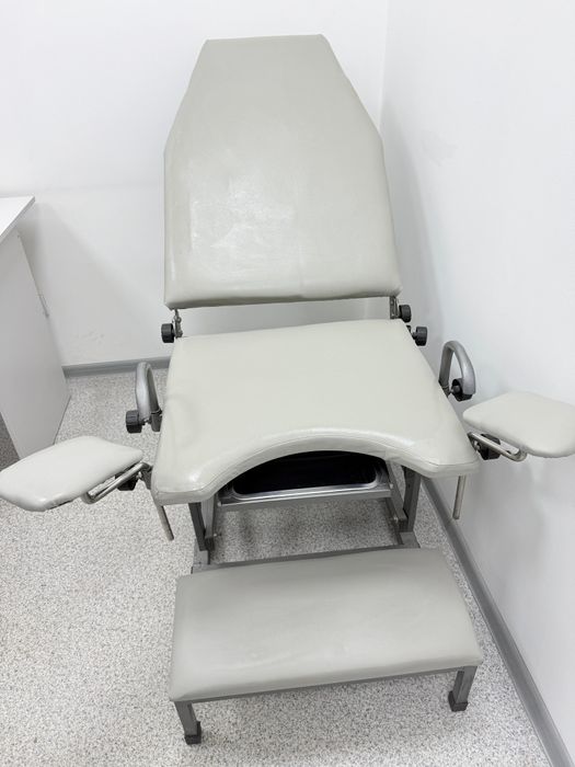 Гинекологическое кресло