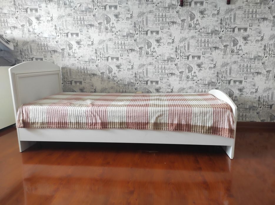 Кровать односпальная