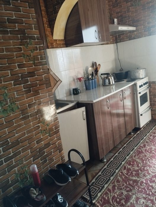 Тошкент шахар Сергели тумани куйлик 6 да 2 хонали квартира сотилади