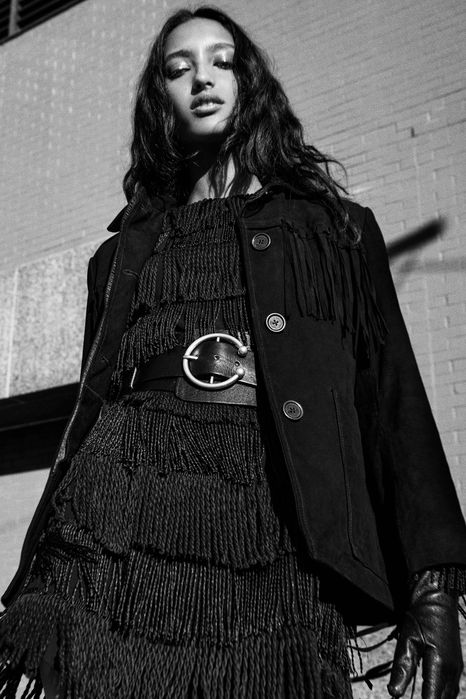 ZARA нова рокля с ресни