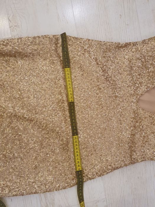 Страхотна рокля с пайети