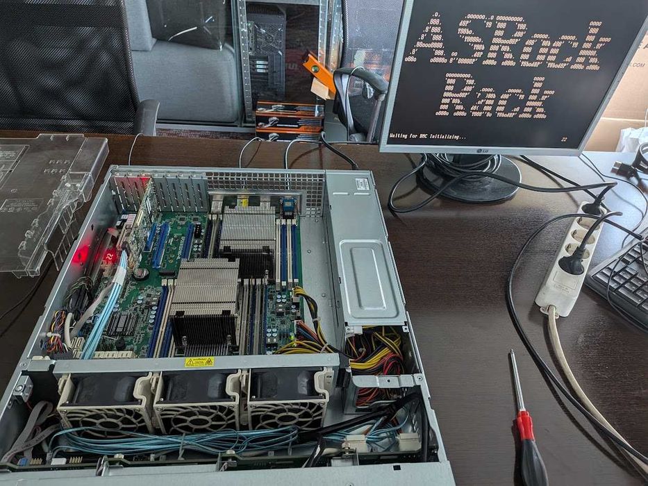 Сървъри Supermicro CSE-813M/825М 1U/2U (ASRock 32GB DDR4 / X9DRD  32GB DDR3 / X10SLM-F 8GB DDR3)