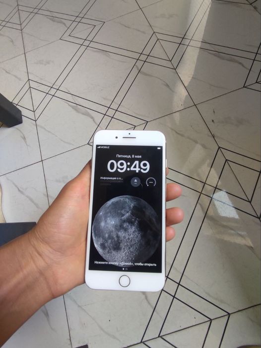 iPhone 8 puls srochni sotiladi