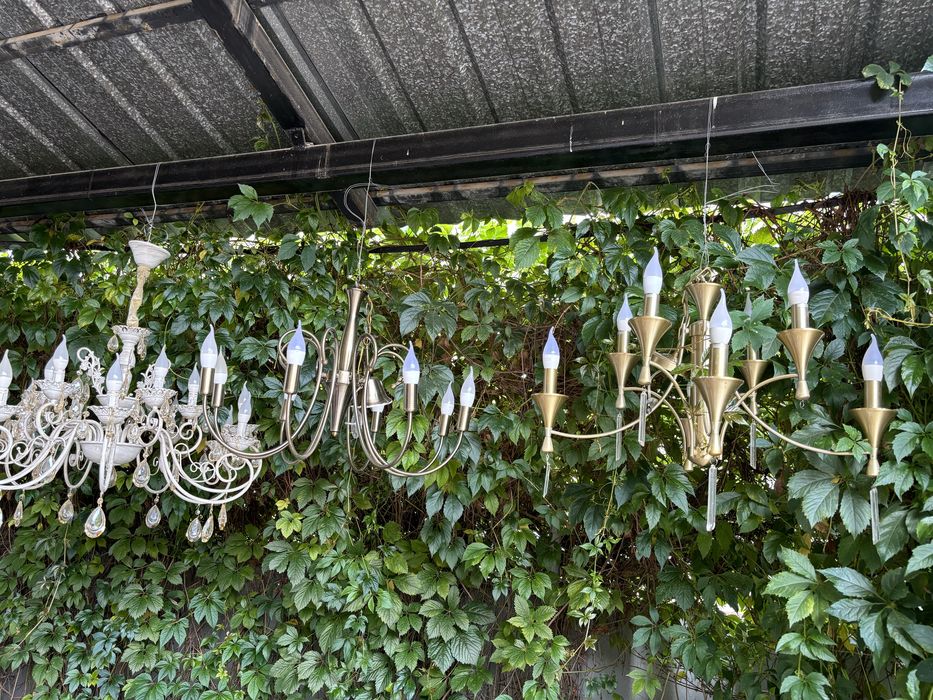 Люстры в зал