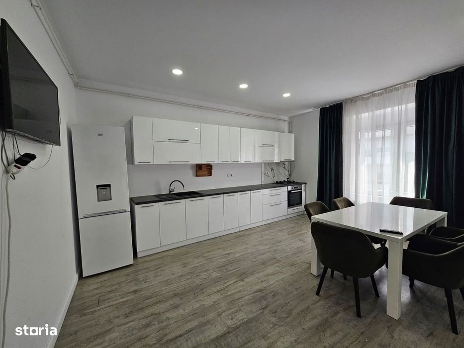 Apartament 3 camere, centru str. Horea