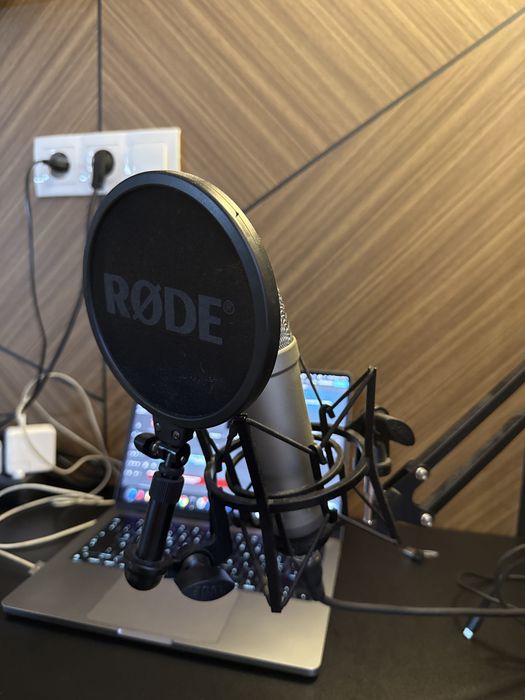 Микрофон RODE NT1-A/почти новый