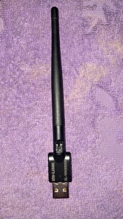 USB WIFI adapter antennali 300Mbps Windows uchun