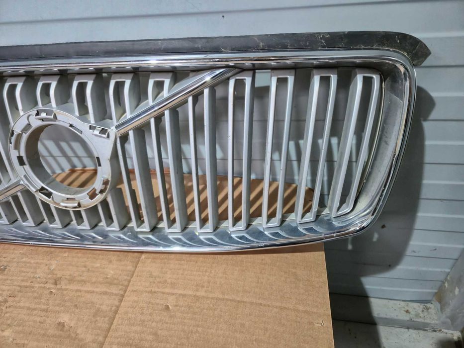 Grila Radiator Bara Volvo XC 90 XC90 An 2015 - 2020 Cod 31425934