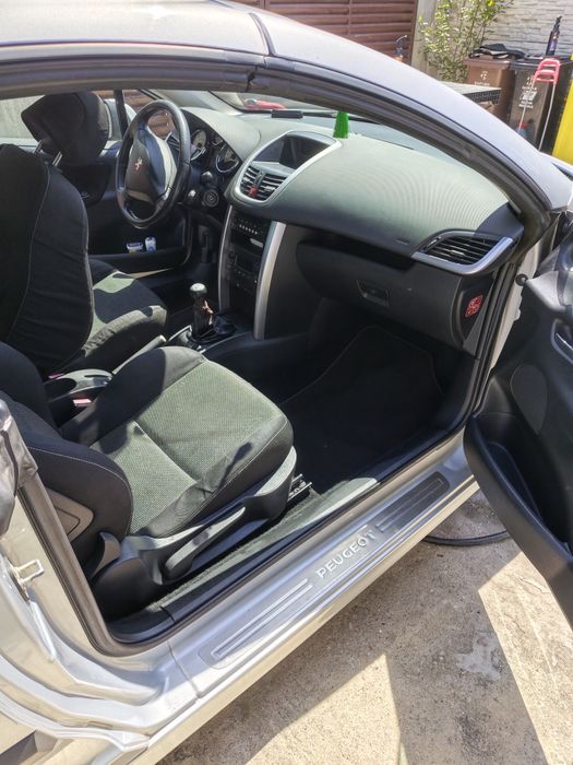 Peugeot 207cc 1.6Hdi