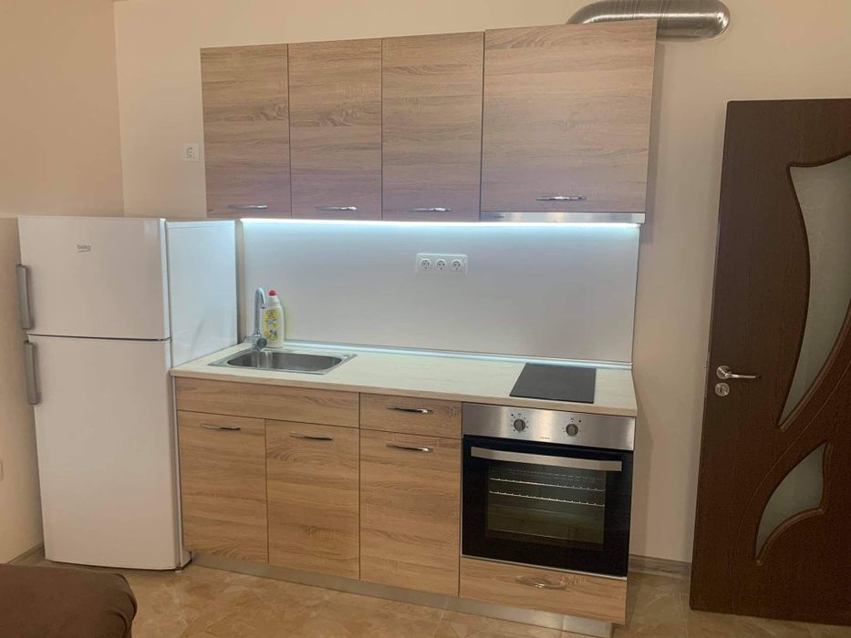 Продава се Тристаен апартамент в София, Люлин 4 - 70 кв.м за 2223 €/кв.м - Снимка #2