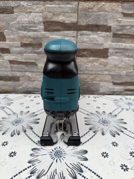 Акумулаторен прободен трион MAKITA DJV181