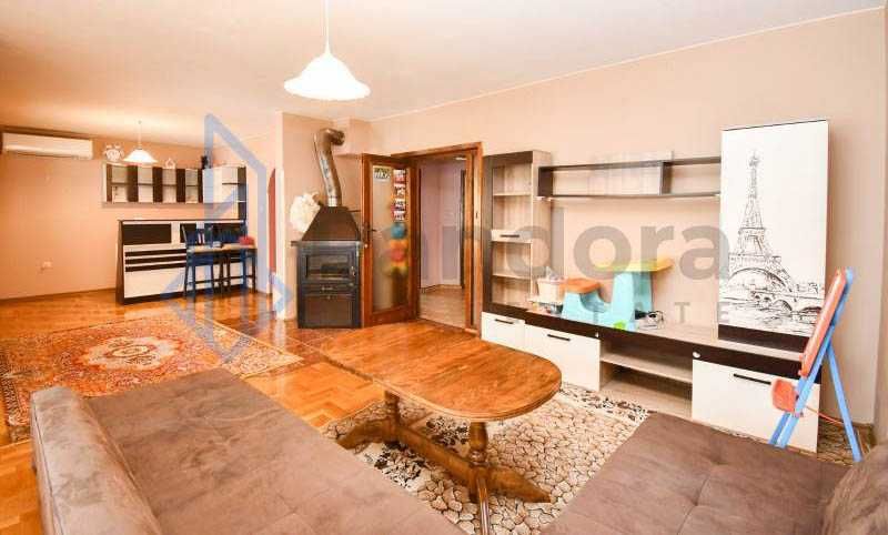 Дава се под наем Тристаен апартамент в София, Бояна - 120 кв.м за 525 € - Снимка #1