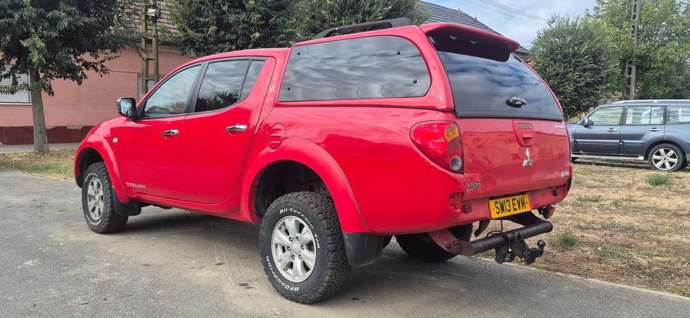 Mitsubishi L200 TROJAN 2.5 diesel 2012