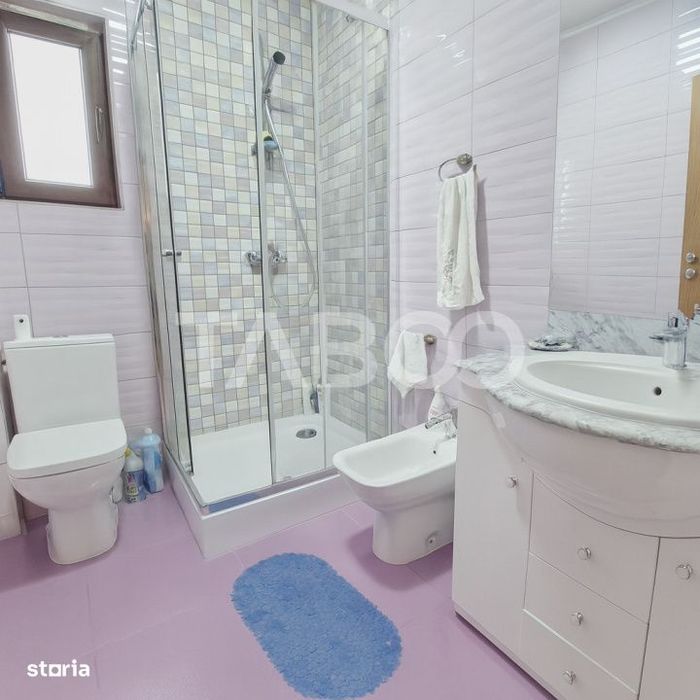 Apartament de vazare 2 camere cu gradina proprie de 86 mp si parcare