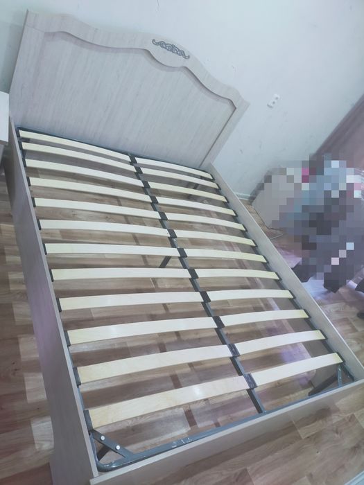 Продам двухспальнюю кровать