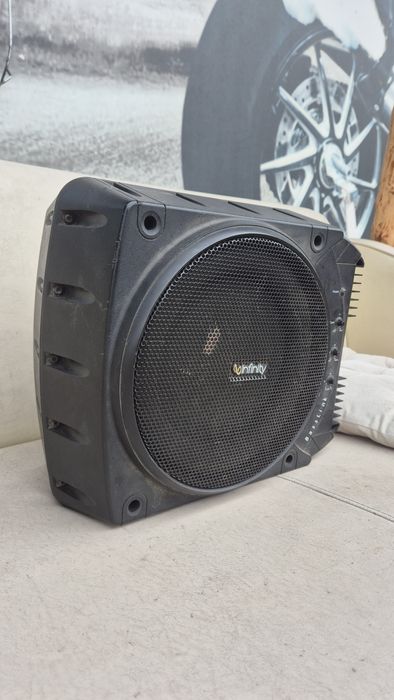 Авто баскаса Infinity Basslink 10