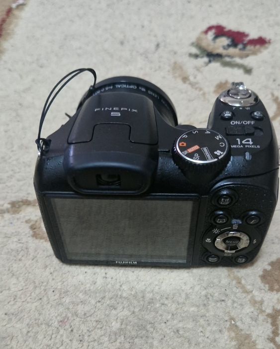 Сфравой фотоапарат  FinePix orginal