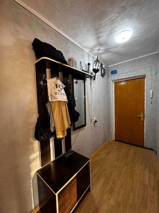 2 к Ауэзова 6 кирпич, 5\5
