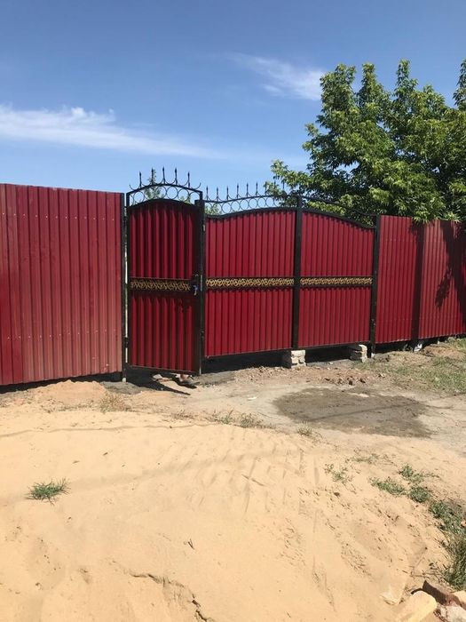 Ворота продаю.заборы