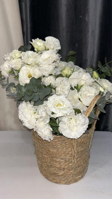 продаются свежие цветы!